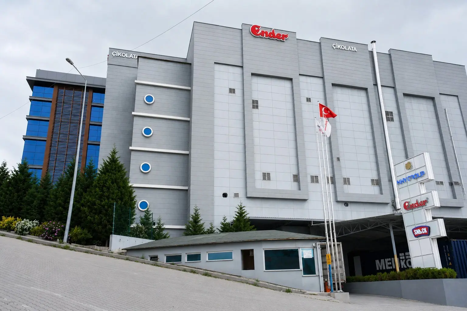 HHY GROUP global integrated B2B food manufacturing and export facility banner